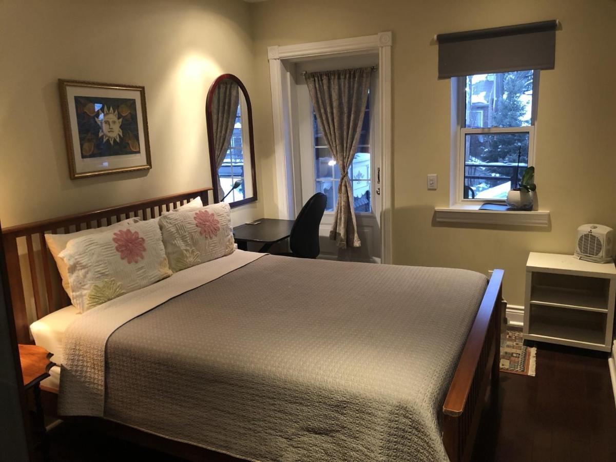 A Seaton Dream 2* Toronto